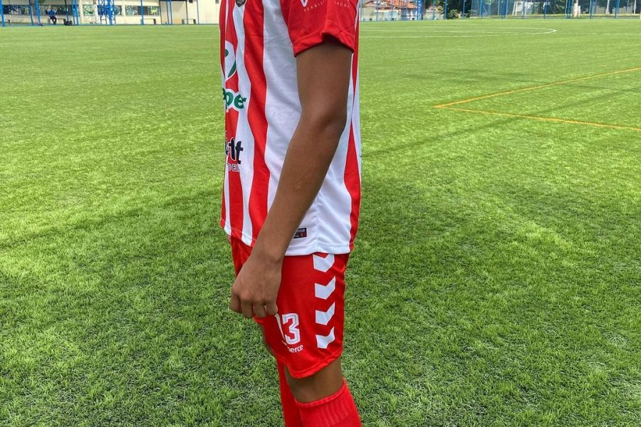 332902017_867845461178817